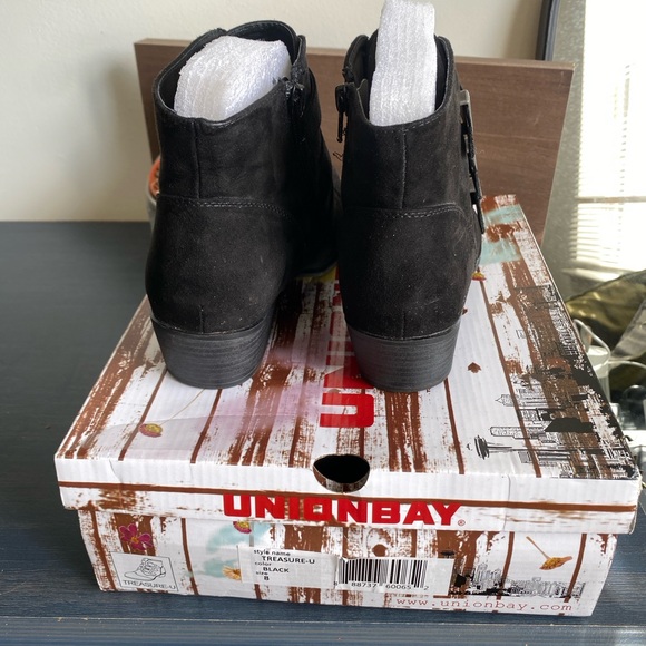 Unionbay Women's Black Ankle Boots - Picture 4 of 5